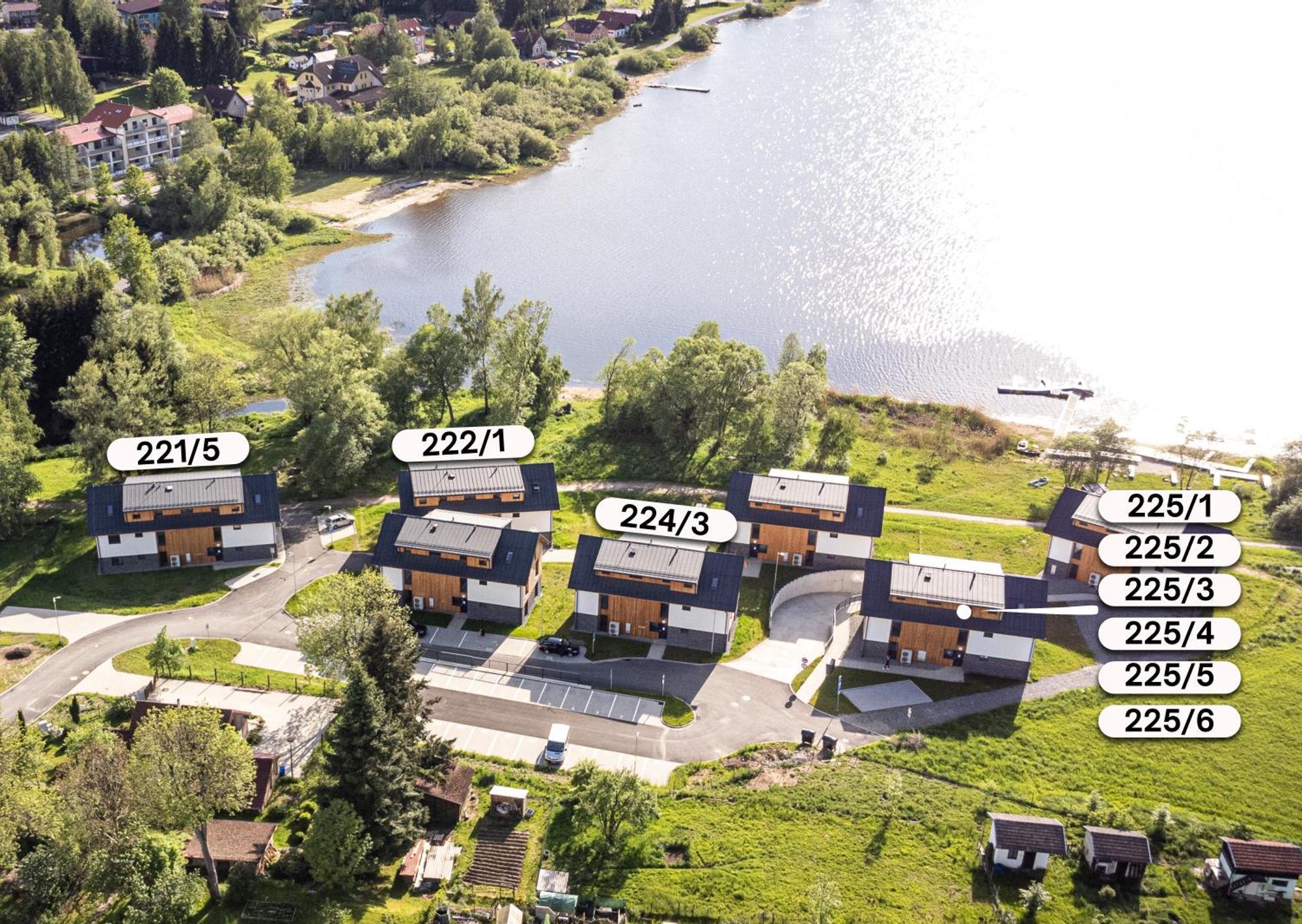 Resort Male Lipno Cerna v Posumavi Ngoại thất bức ảnh